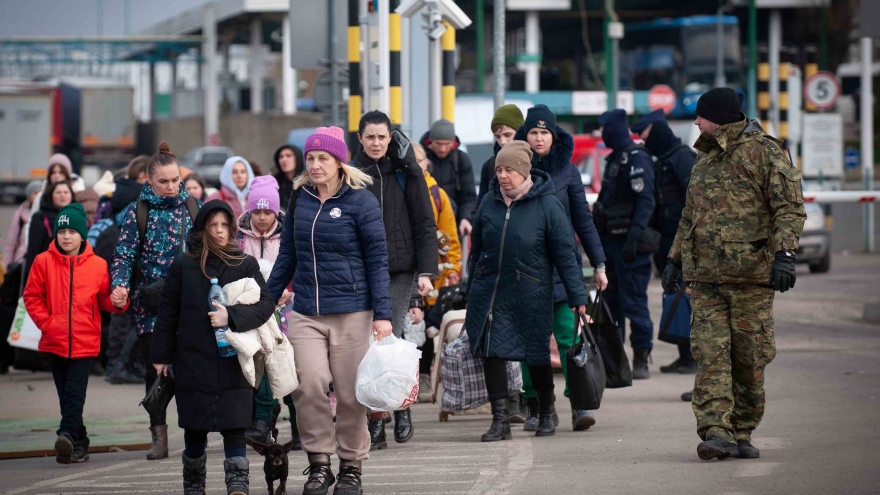 3 quốc gia Trung Âu yêu cầu EU trả tiền tiếp nhận người tị nạn Ukraine